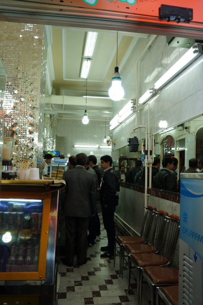 kavárna ve městě Tabríz, Írán